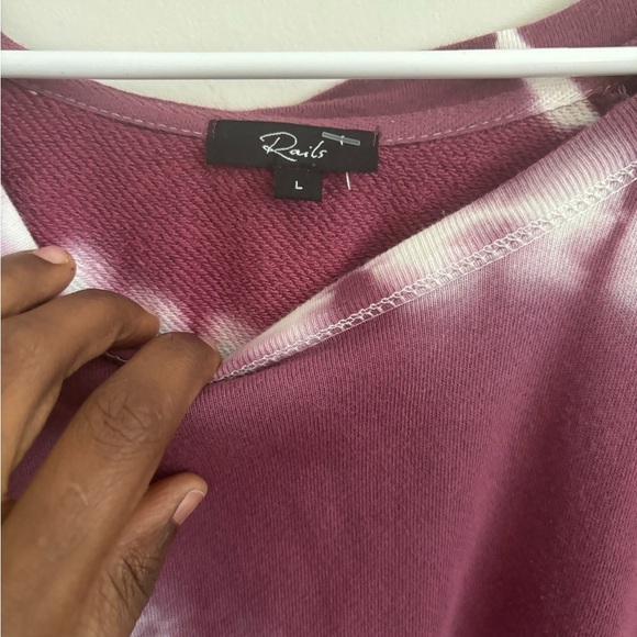 Rails Theo Sweatshirt Cranberry Tie Dye Size L Lightweight French Terry - Picture 3 of 7